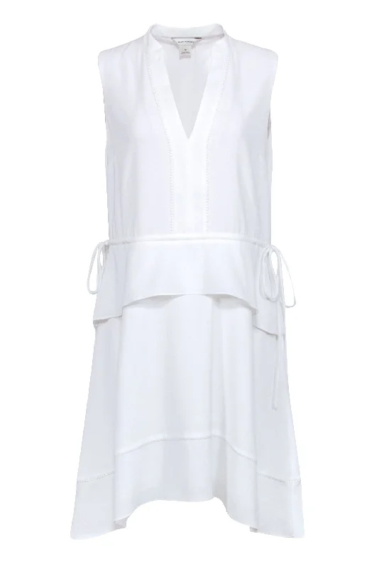 Club Monaco - White Sleeveless V-Neckline Dress Sz 12 Ruffled unclassified dresses