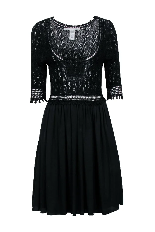 Diane von Furstenberg - Black Crochet Dress w/ Pom Pom Trim Sz S Open-back unclassified dresses