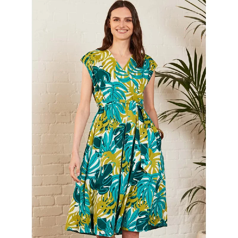 Poplin Leaf Dress in Marine Flowy unclassified dresses