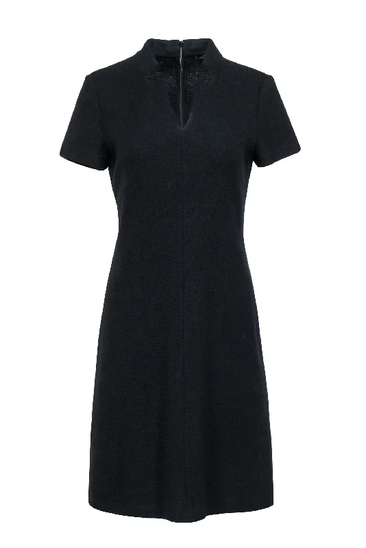 St. John - Black Micro Boucle Knit Dress w/ Inverted Collar Sz 6 Gothic unclassified dresses